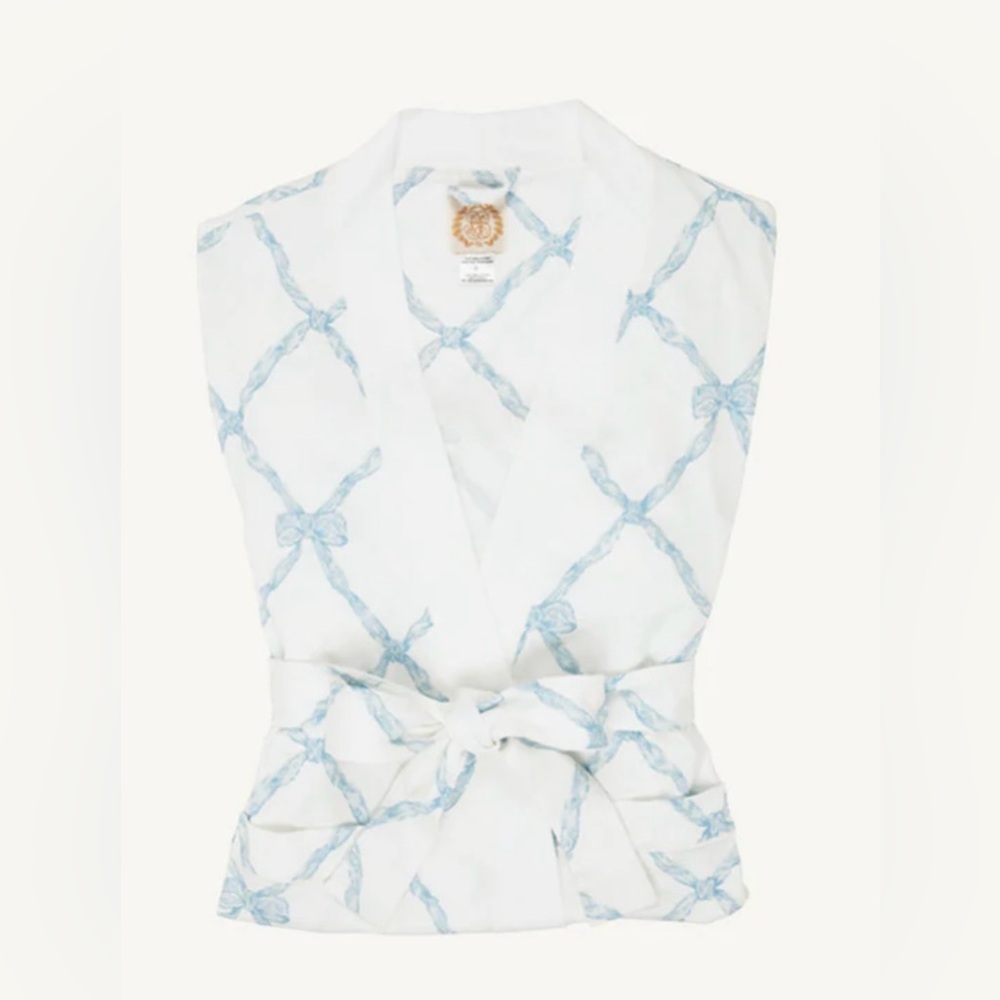 The Beaufort Bonnet Company White and Blue Robe